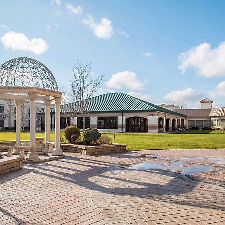 Clarion Inn Elmhurst - Oak Brook Near I-88, I-290, I-294 Dış mekan fotoğraf