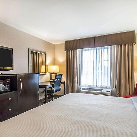 Clarion Inn Elmhurst - Oak Brook Near I-88, I-290, I-294 Dış mekan fotoğraf