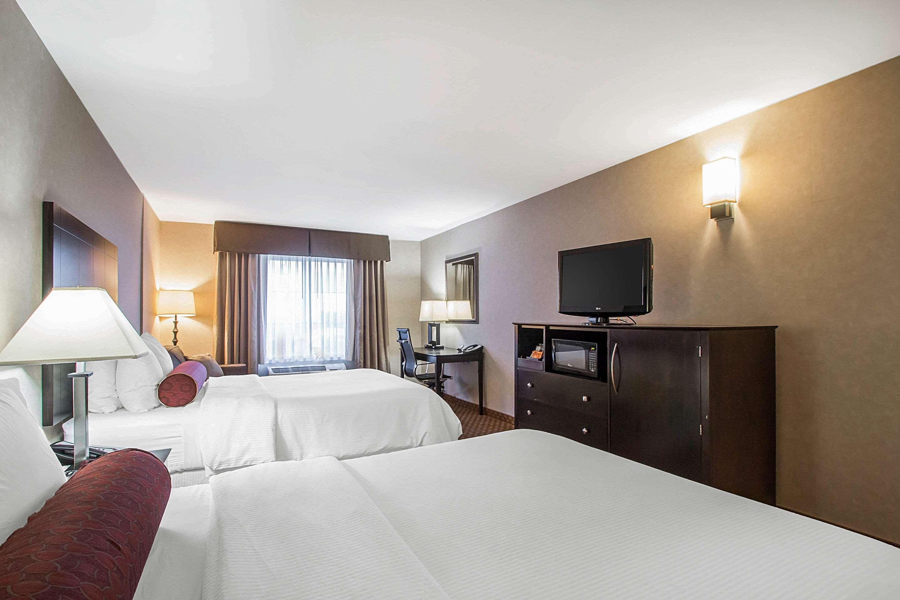 Clarion Inn Elmhurst - Oak Brook Near I-88, I-290, I-294 Dış mekan fotoğraf