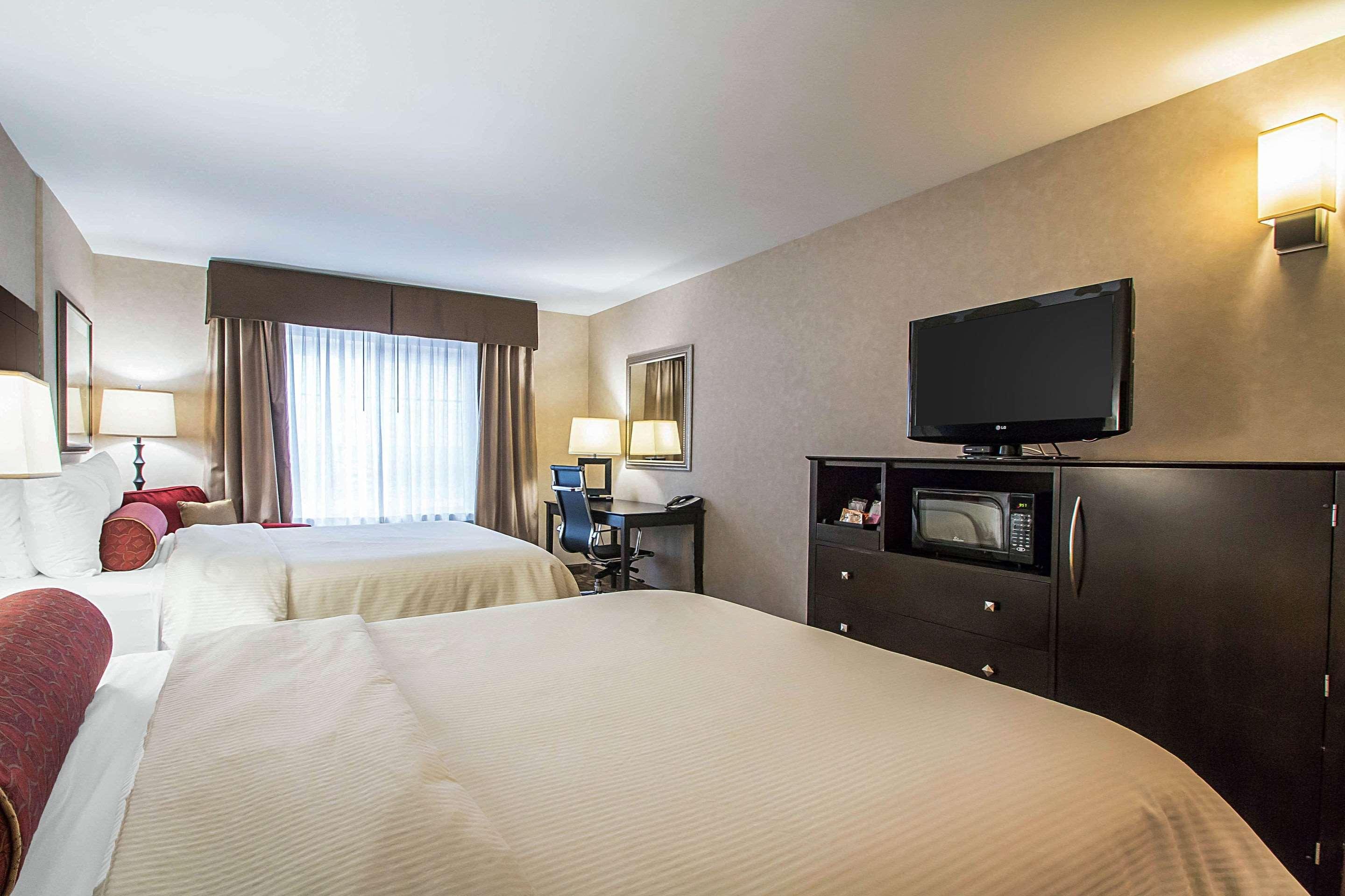 Clarion Inn Elmhurst - Oak Brook Near I-88, I-290, I-294 Dış mekan fotoğraf