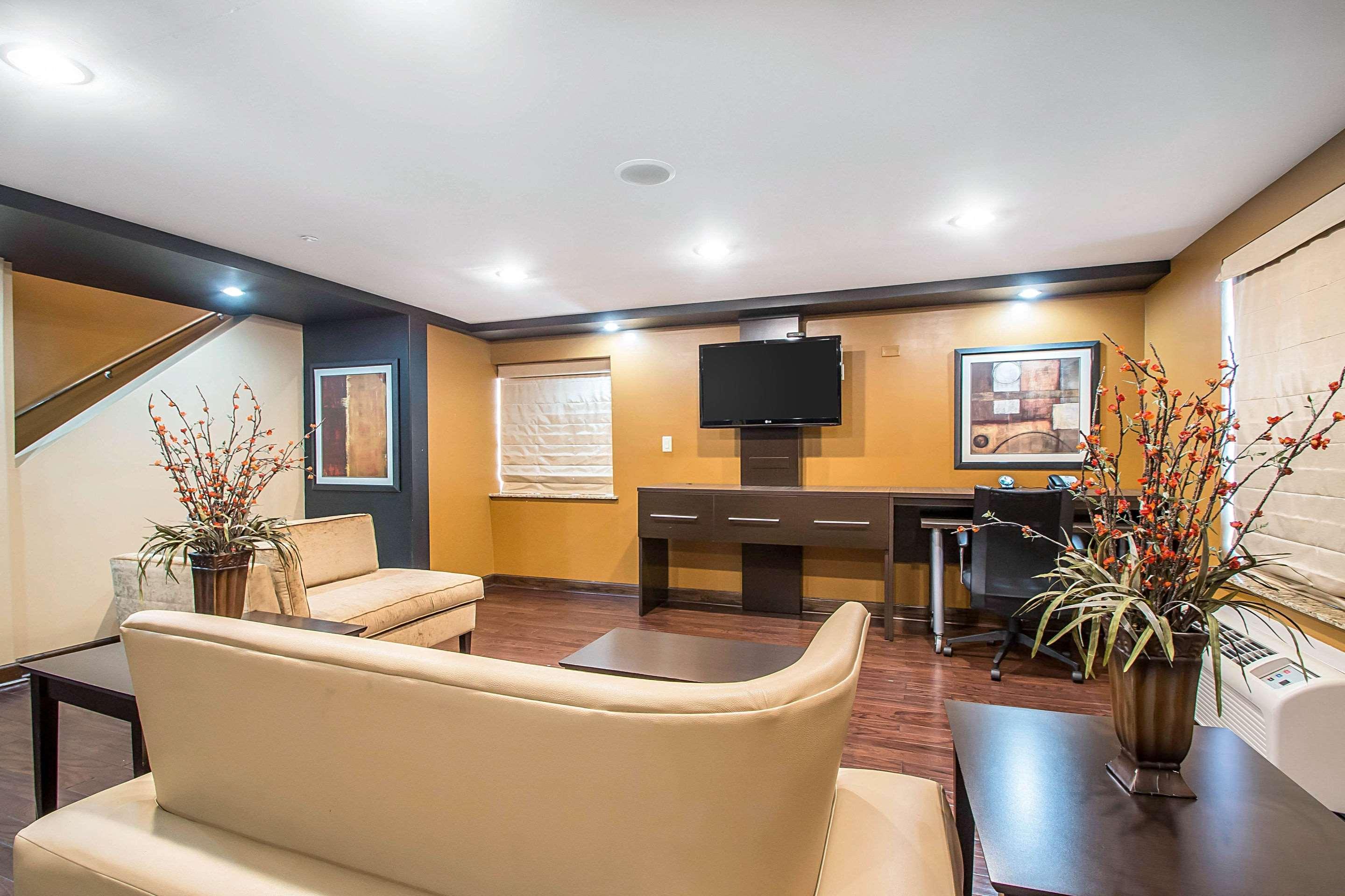 Clarion Inn Elmhurst - Oak Brook Near I-88, I-290, I-294 Dış mekan fotoğraf