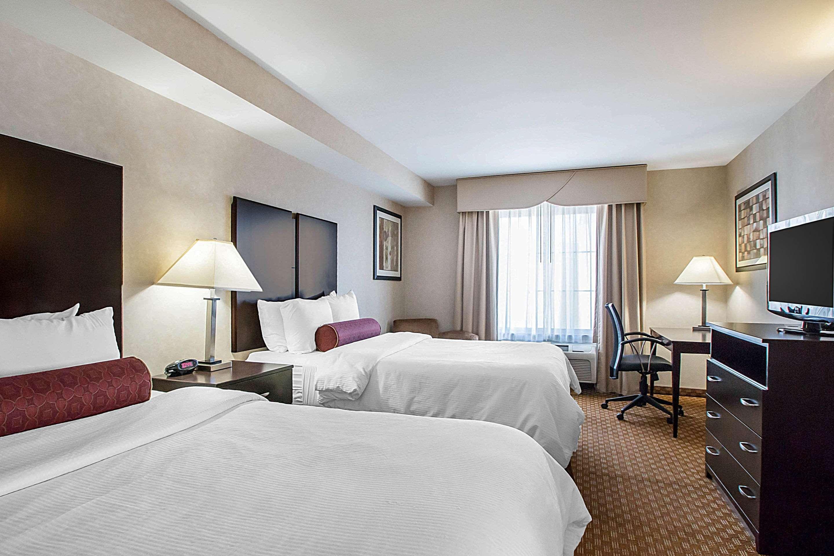 Clarion Inn Elmhurst - Oak Brook Near I-88, I-290, I-294 Dış mekan fotoğraf