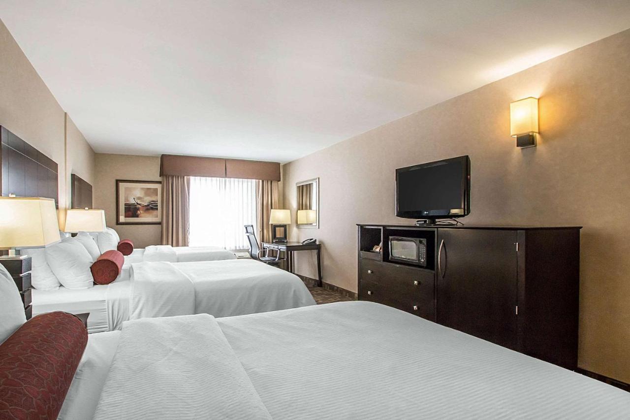 Clarion Inn Elmhurst - Oak Brook Near I-88, I-290, I-294 Dış mekan fotoğraf