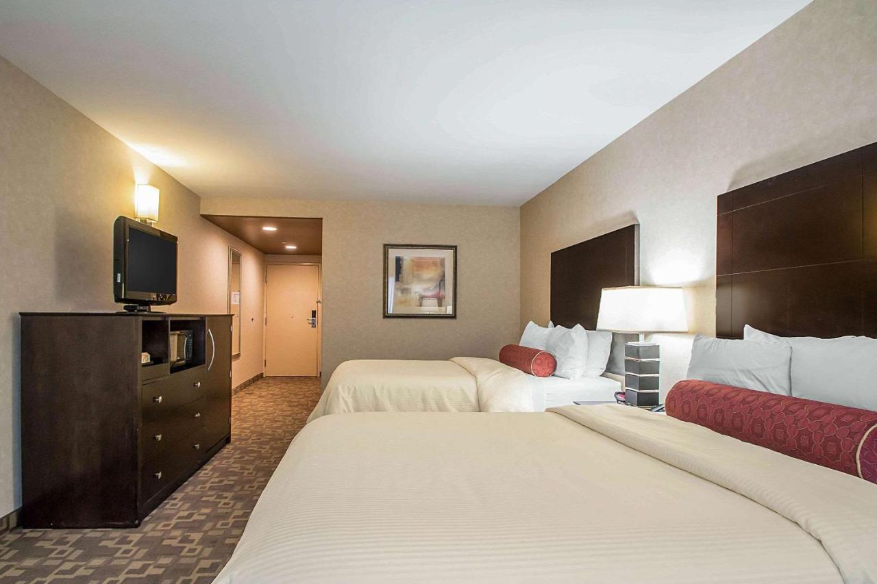 Clarion Inn Elmhurst - Oak Brook Near I-88, I-290, I-294 Dış mekan fotoğraf